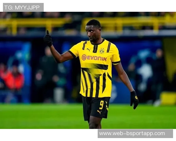 多特高层与球员一致认可吉拉西的进球能力助力球队胜利