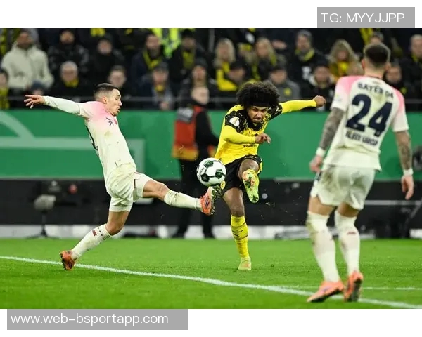 多特蒙德首发阵容揭晓吉拉西阿德耶米领衔小贝林厄姆待命替补 多特蒙德首发阵容揭晓吉拉西阿德耶米领衔小贝林厄姆待命替补