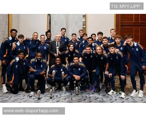 FIFA年度最佳阵容揭晓贝林厄姆亚马尔范戴克入选姆巴佩遗憾落选