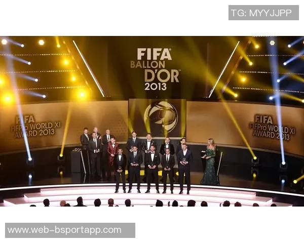 FIFA年度最佳阵容揭晓贝林厄姆亚马尔范戴克入选姆巴佩遗憾落选 FIFA年度最佳阵容揭晓贝林厄姆亚马尔范戴克入选姆巴佩遗憾落选