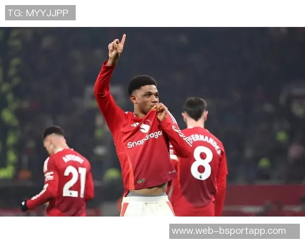 曼联对阵水晶宫需让卢克肖踢左翼卫即便被打穿也在所不惜