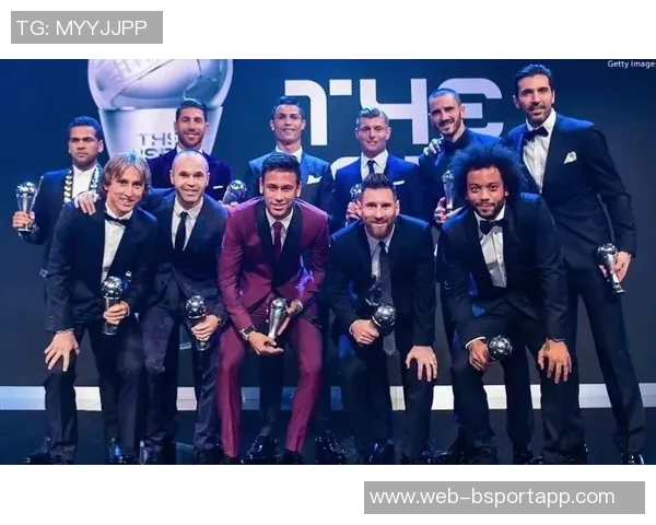 FIFA年度最佳阵容揭晓贝林厄姆亚马尔范戴克入选姆巴佩遗憾落选