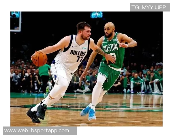 怀特全场表现出色16投7中贡献16分3板10助攻正负值高达22引领球队胜利