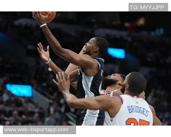 文班与赫夫封盖数据对比赫夫总盖帽领先但出场时间少于文班