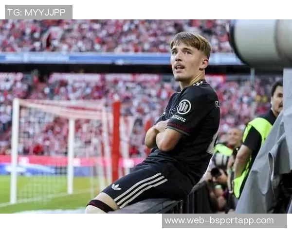 塞尔电台消息：皇马锁定于帕为新援因拜仁续约谈判失败