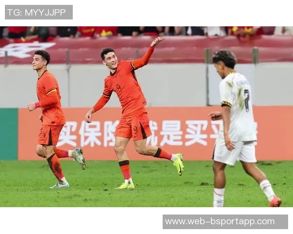 国足备战简朴原则落实饮食起居不享特殊待遇全力以赴迎战